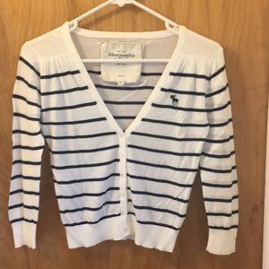 Abercrombie and Fitch button up v-beck sweater